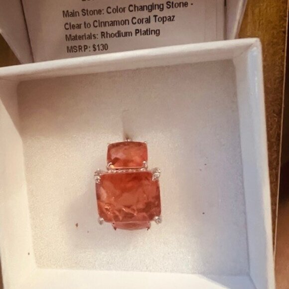 COLOR CHANGING STONES SET ON RHODIUM PLATING - Picture 2 of 2